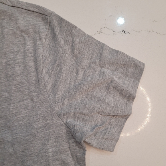 Bench Tee-Shirt - Women's size Medium - Picture 3 of 8